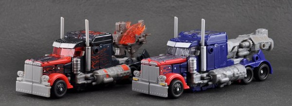 Transformers Dark Of The Moon Voyager Fireburst Optimus Prime  (5 of 15)